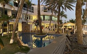 Surf Paradise Hotel